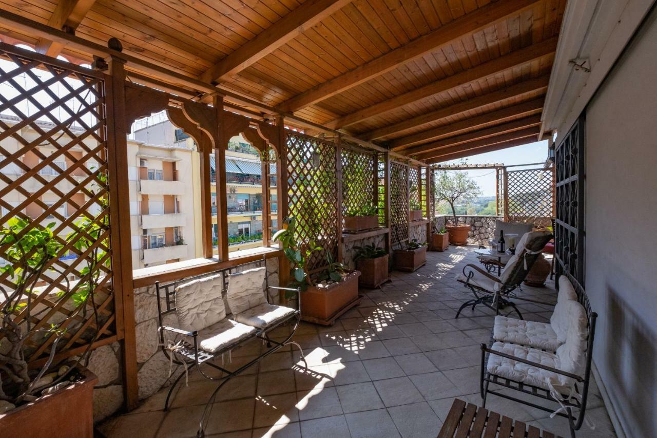 Amazing Penthouse With Terrace By Caracalla Apartment Rom