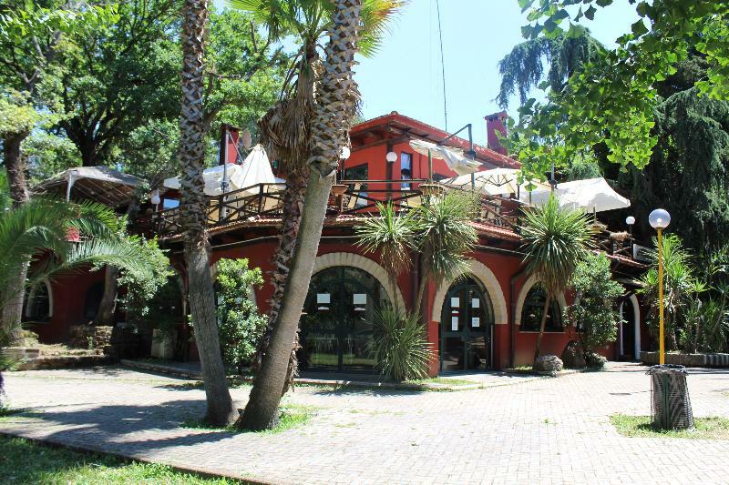 Seven Hills Village 4* Rom