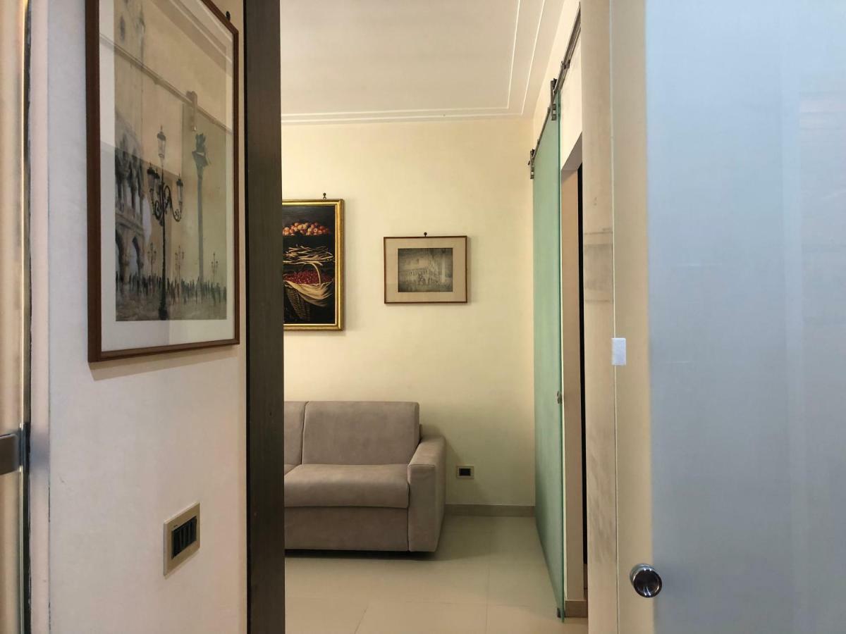 Visconti Apartment. * Roma