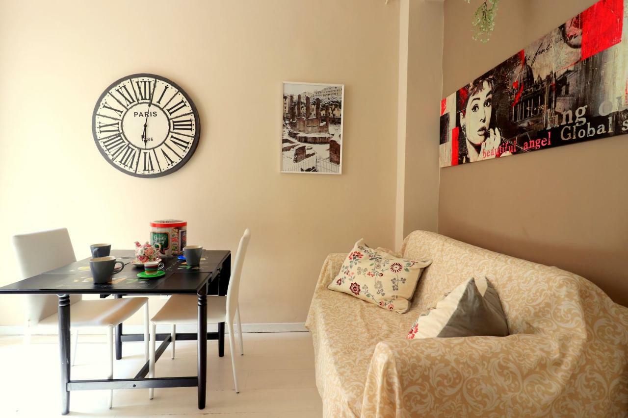 Pamphili Park Romantic Retreat Apartment