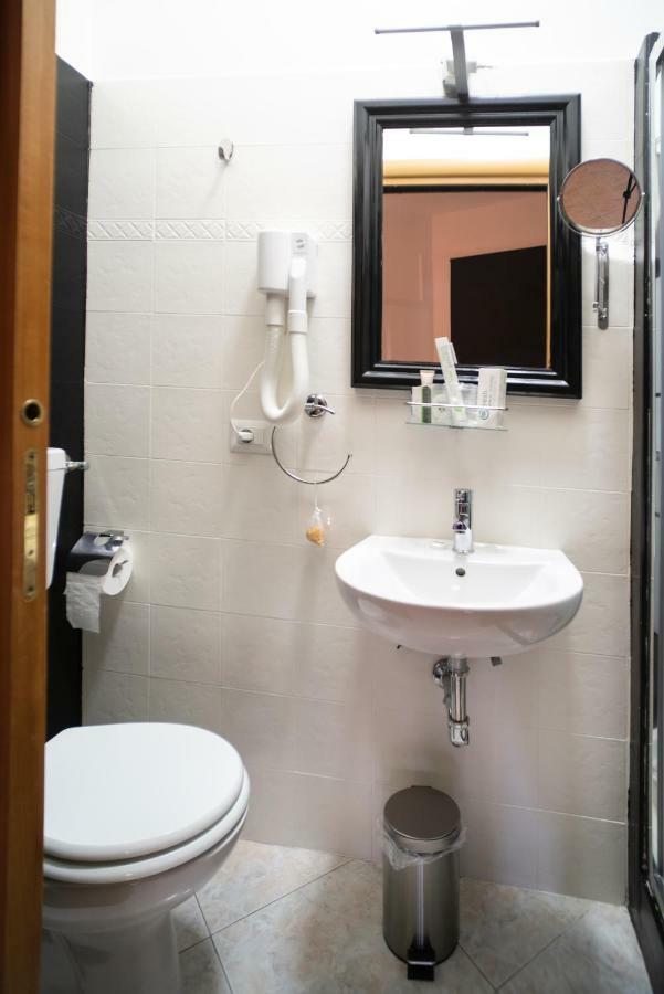 Merulana Star Guest house