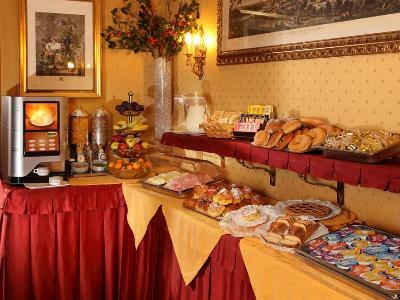 Hotel Serena 3*