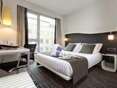 Courtyard By Marriott Park Hotell
