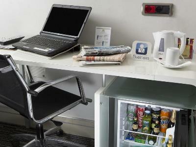 Hotell Courtyard By Marriott Park Roma