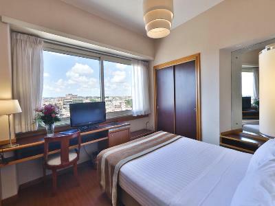 Western Piccadilly 4*
