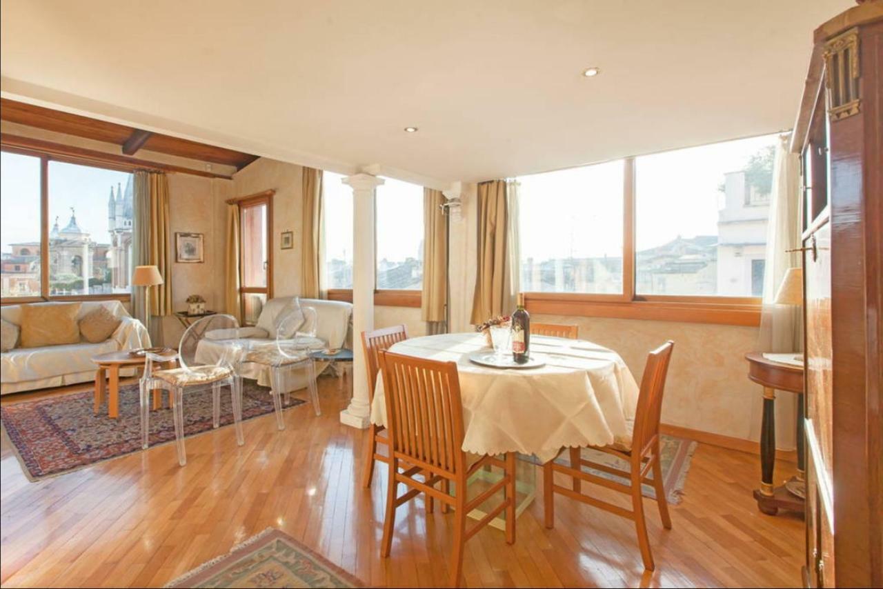 Amazing Panoramic Artist's Loft Spanish Steps *
