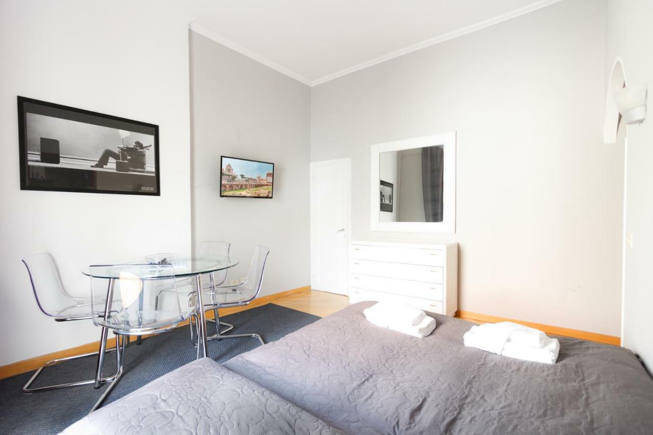 Monti Bright S&ar Leilighet