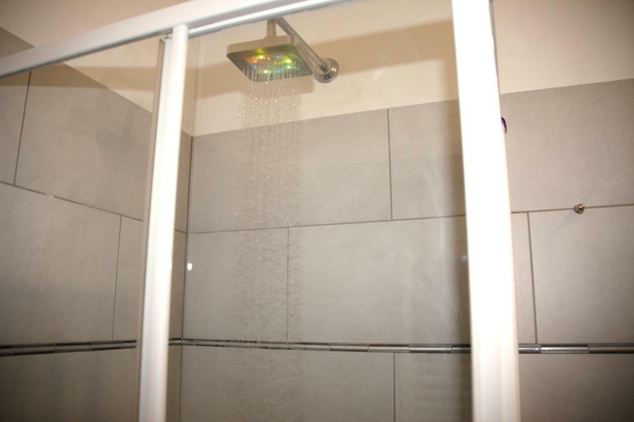 Apartment Alloggio Turistico Cadorna - Fontana Di Trevi , Via Veneto Piazza Di Spagna *