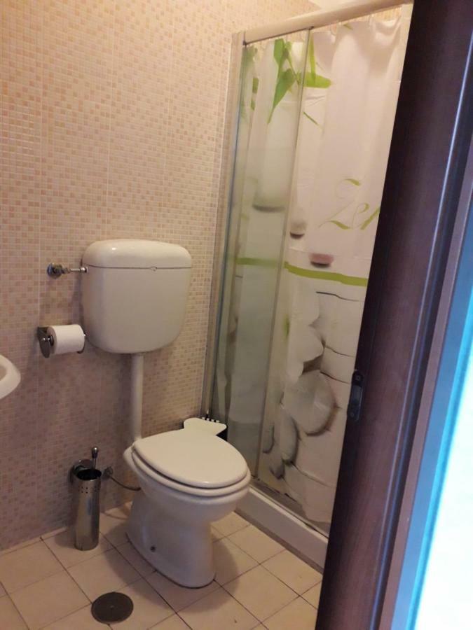 Renting * Roma