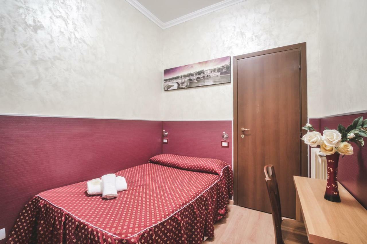 Pensión Vertex Homes *