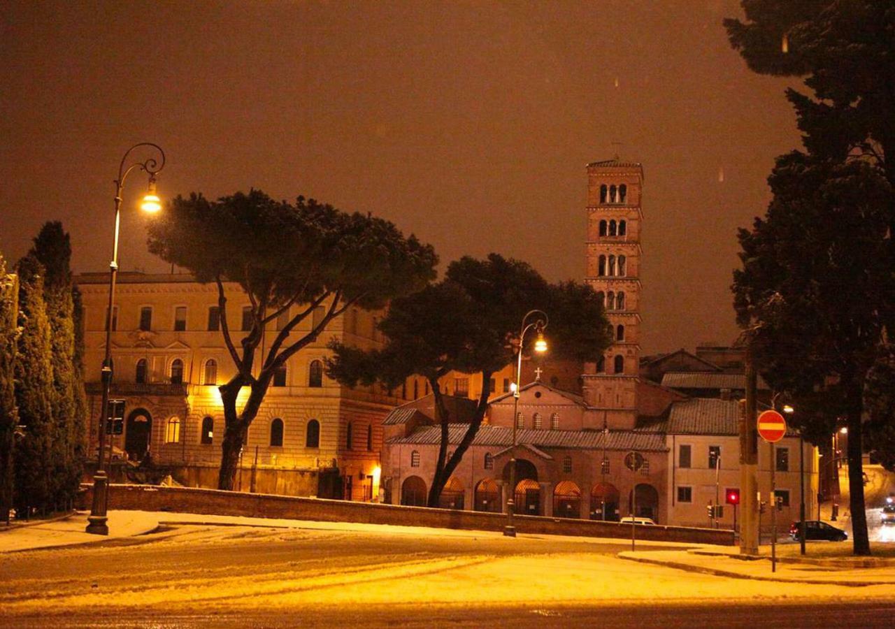 Street Lavinia
