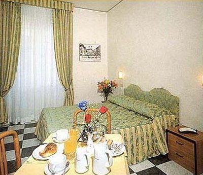 Hotell Mariano 3*