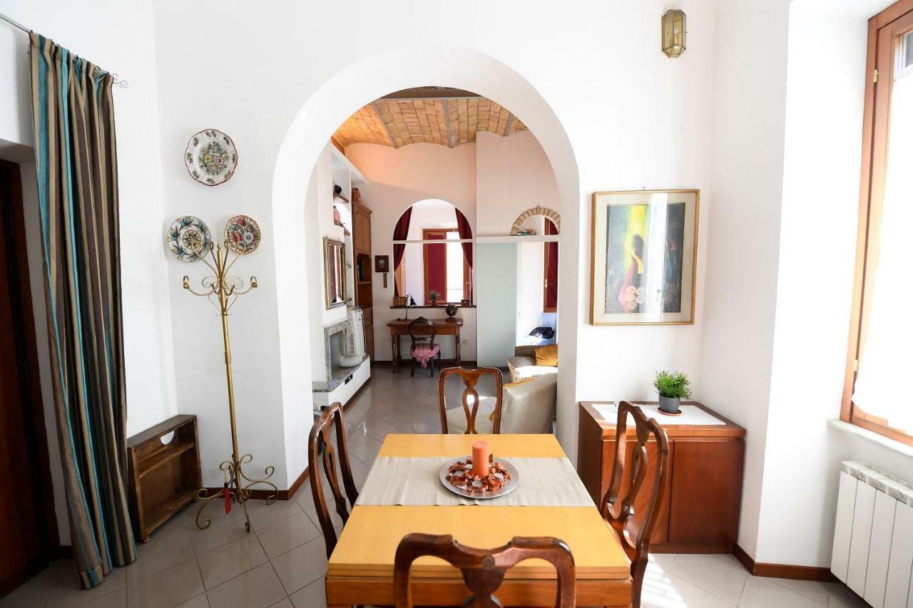 Appartamento Trastevere 240 *