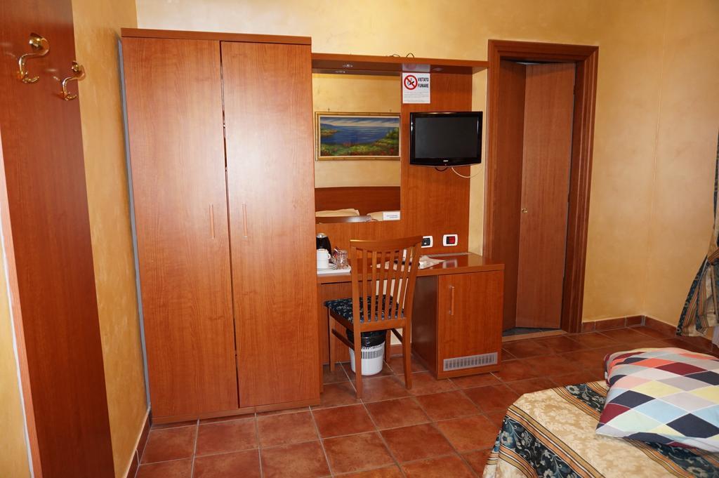 Hotel Maryelen Roma