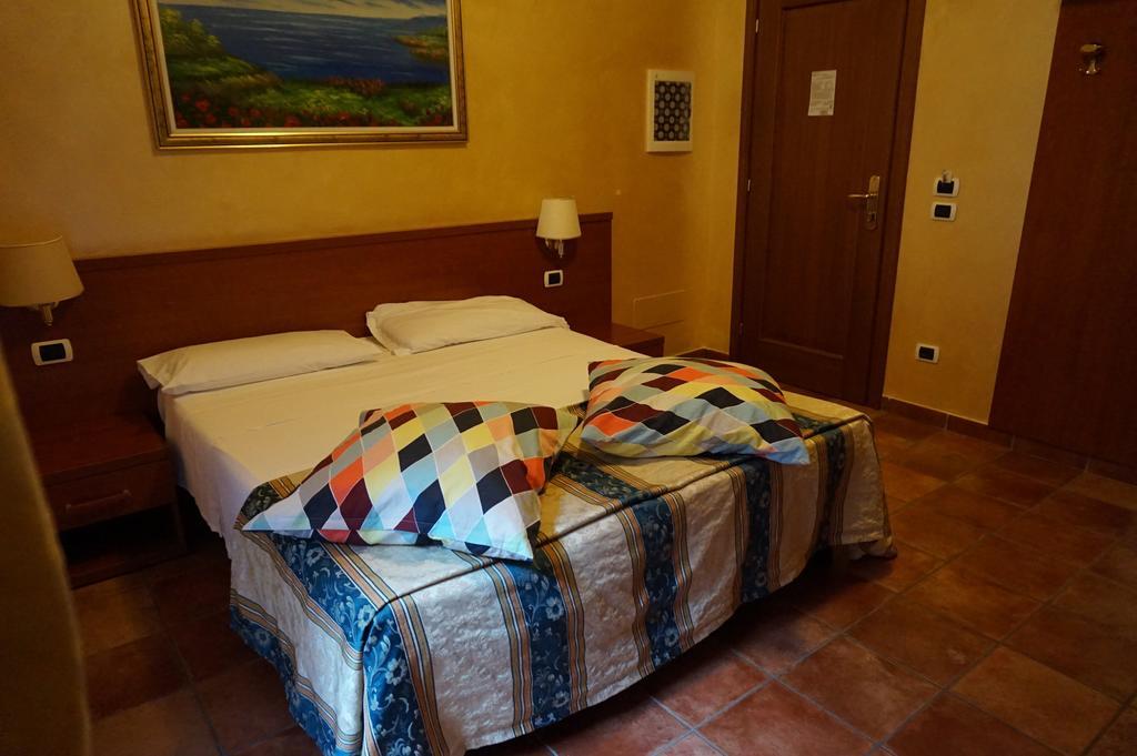 Maryelen Hotel