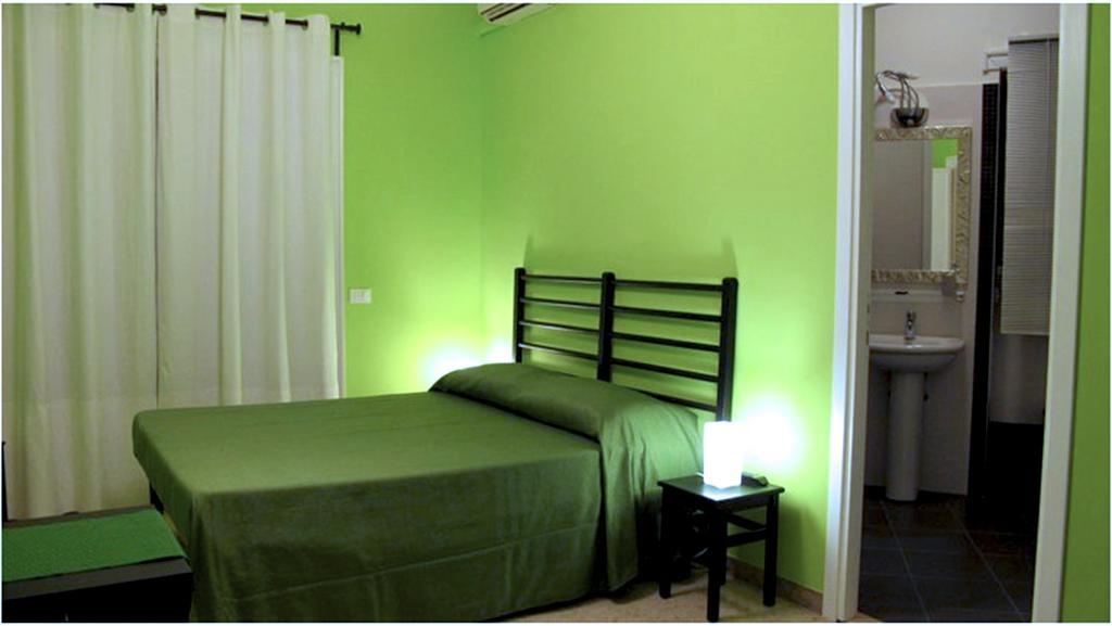 Arches Bed & Breakfast