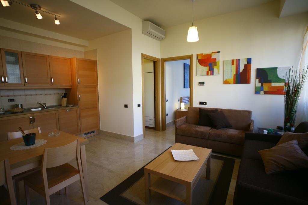 Lux Apartahotel