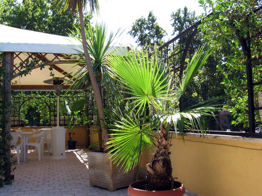 Casa de hóspedes Residenza Camilla 3*