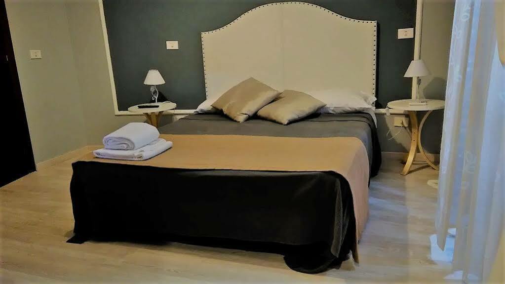 Paradise 3*