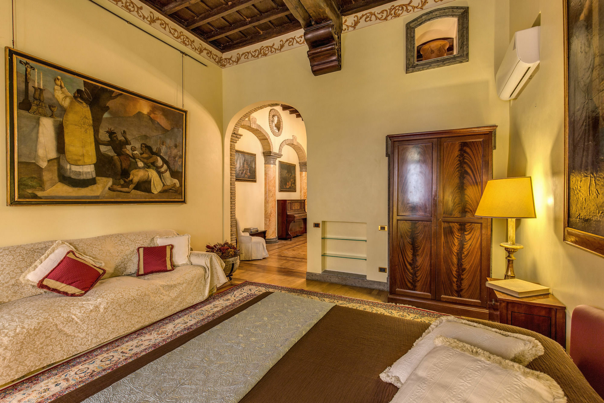 Hotel In 3*