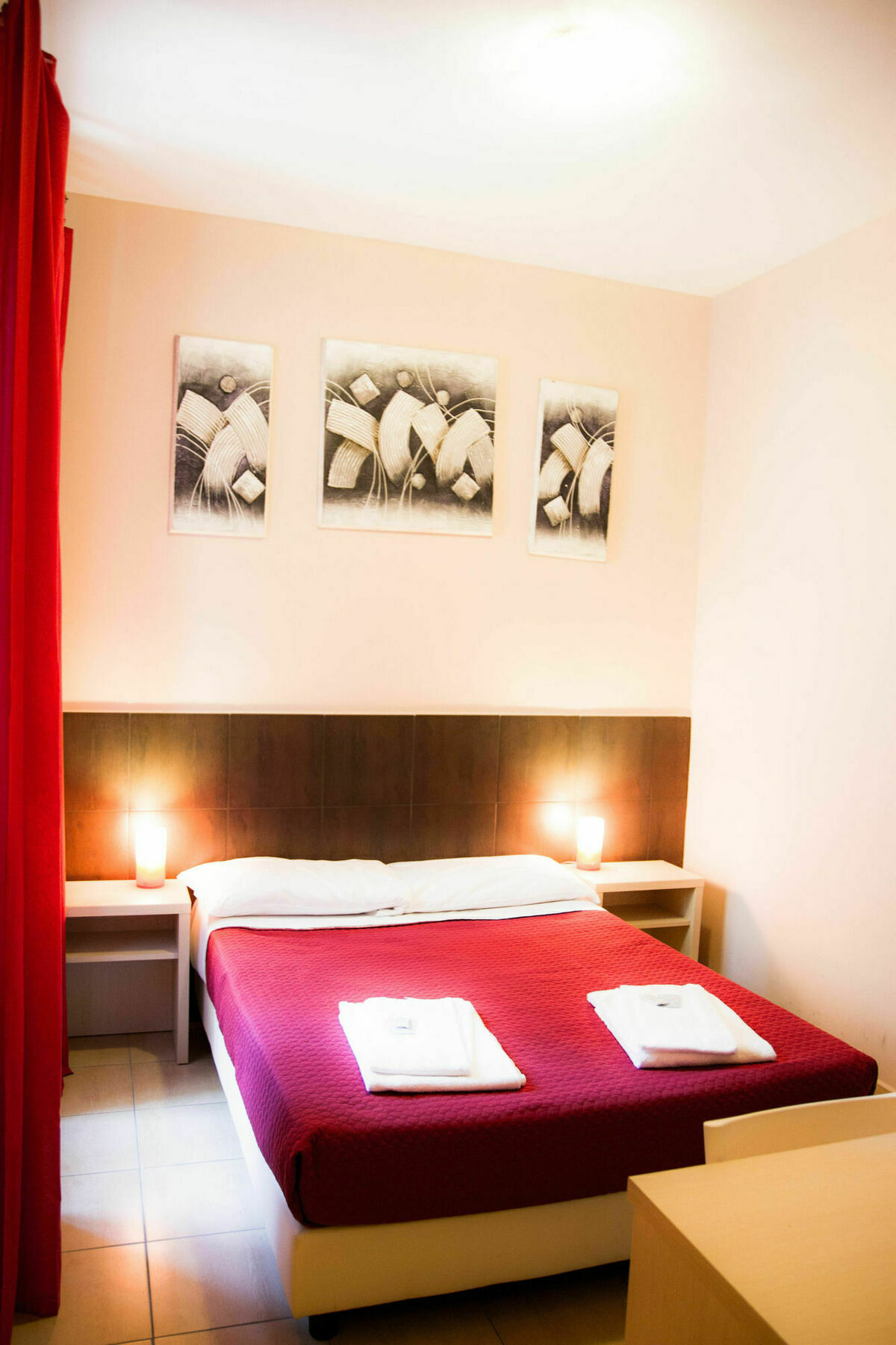 Mosaic Central Guest House 3*