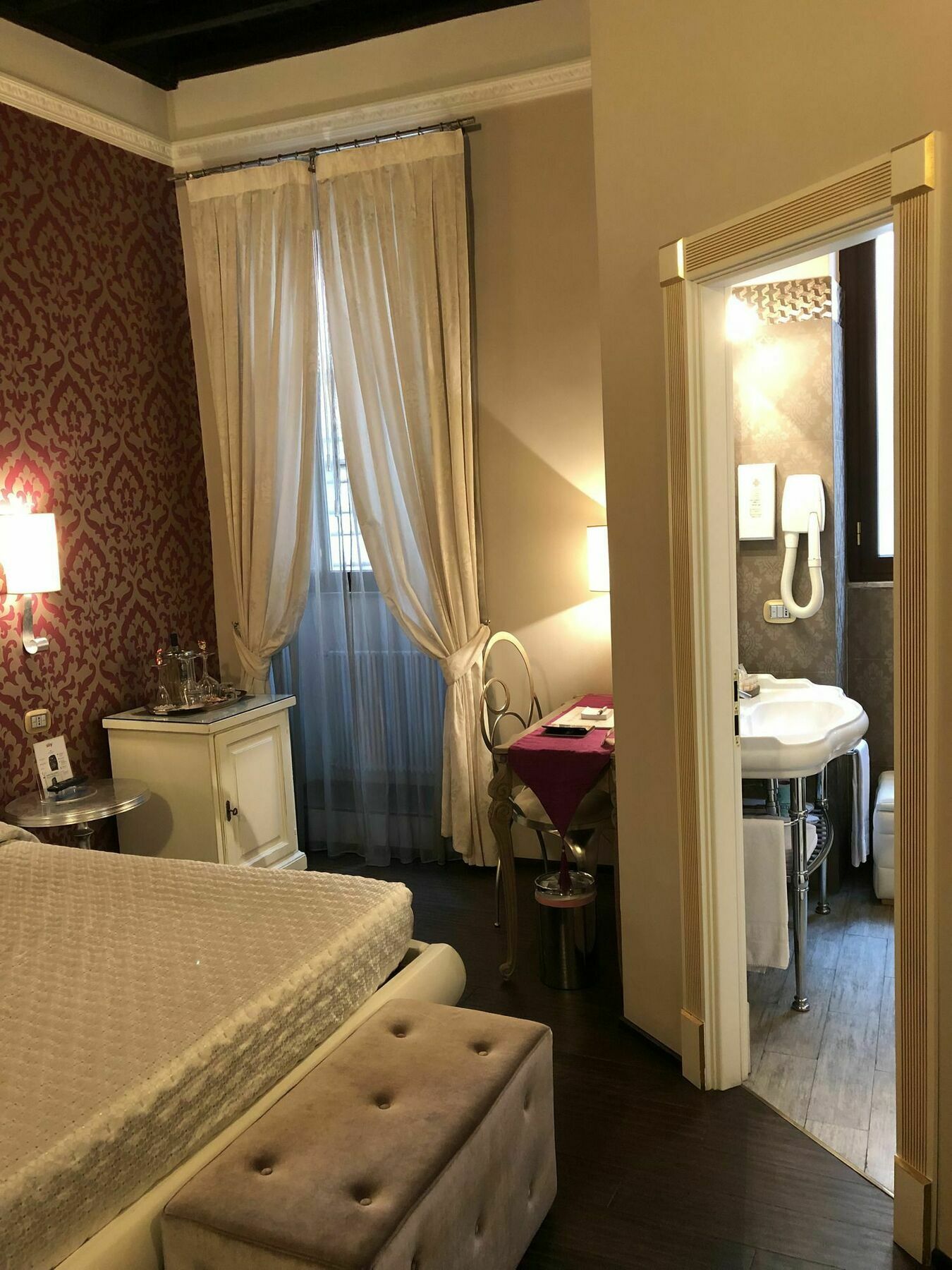 Del Sole-roma Affittacamere Roma