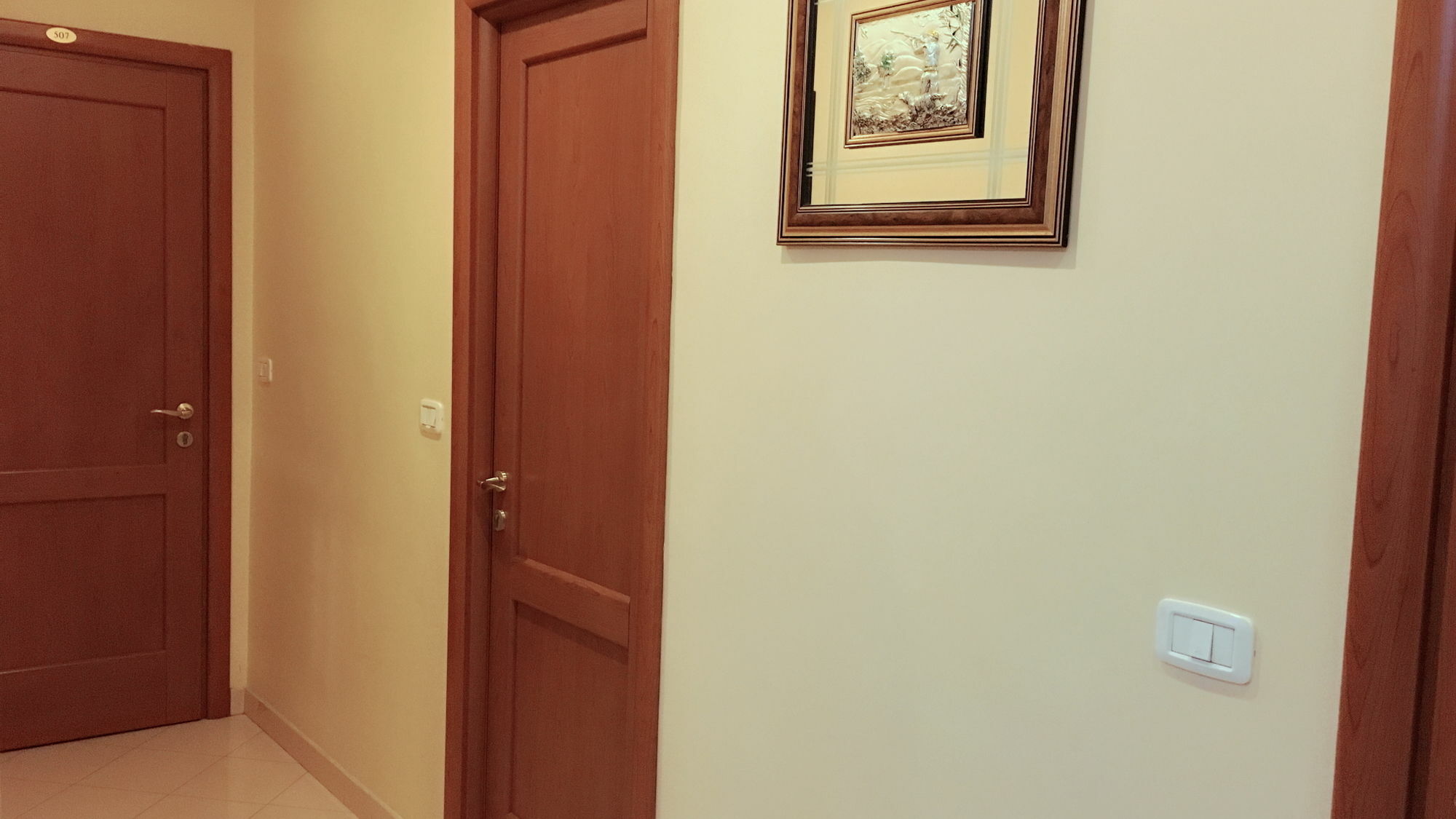 Zhihua Guest house 2*