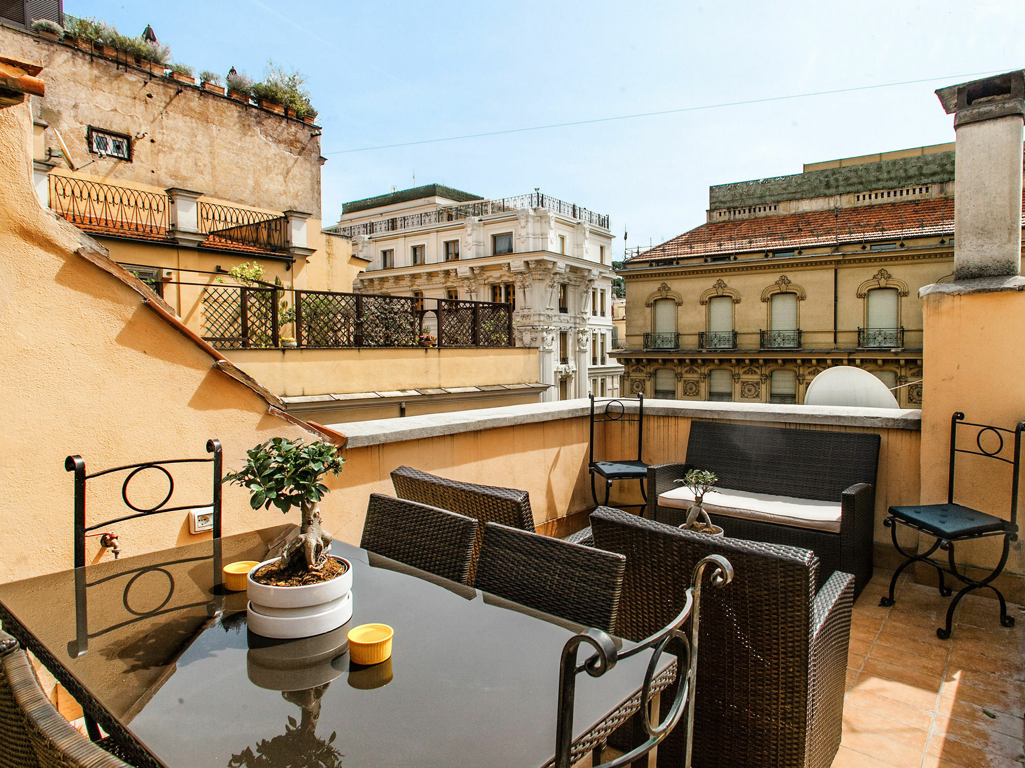 Spanish Steps Luxury Penthouse *