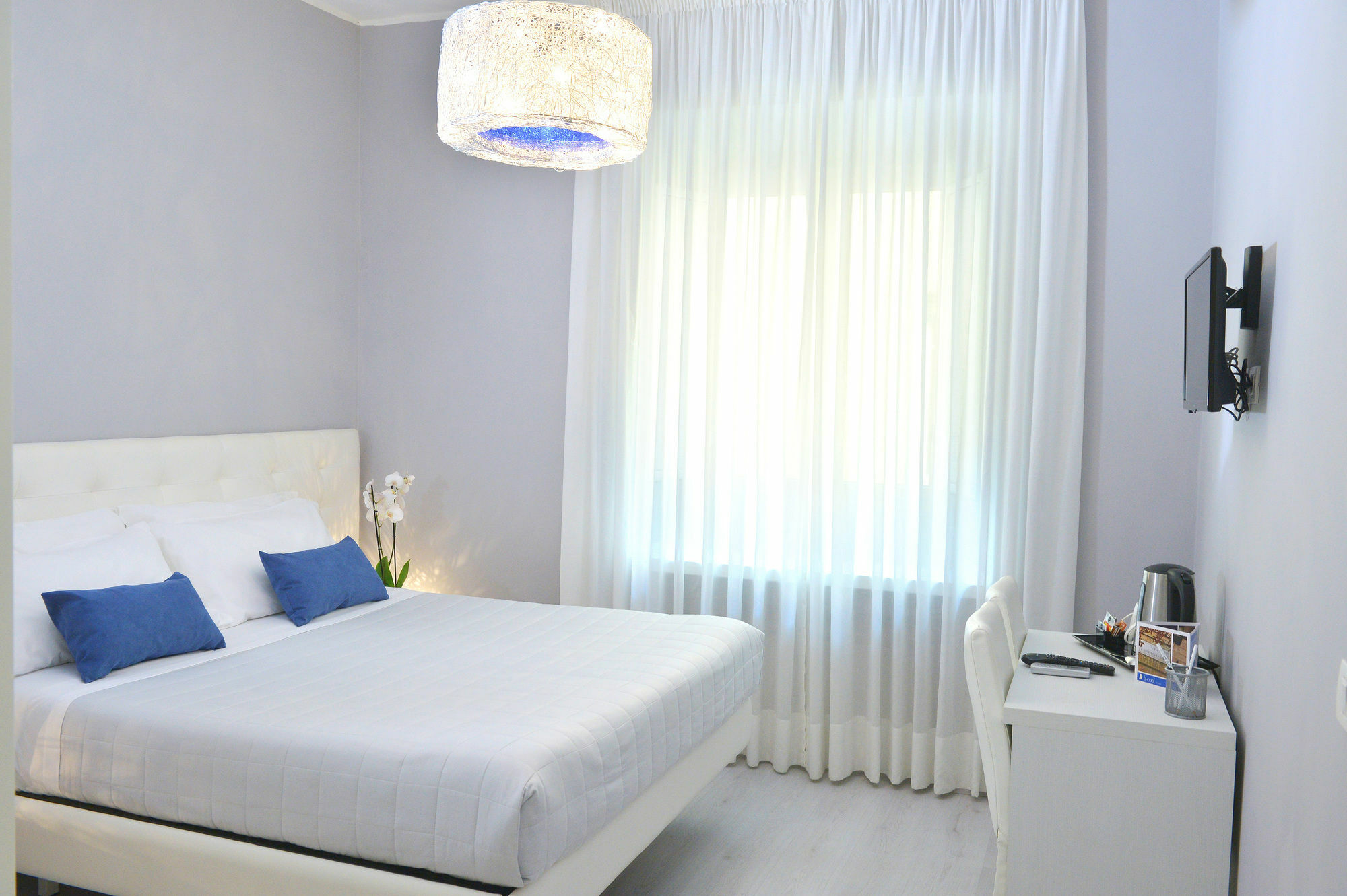 B-cool (adults Only) Bed and breakfast