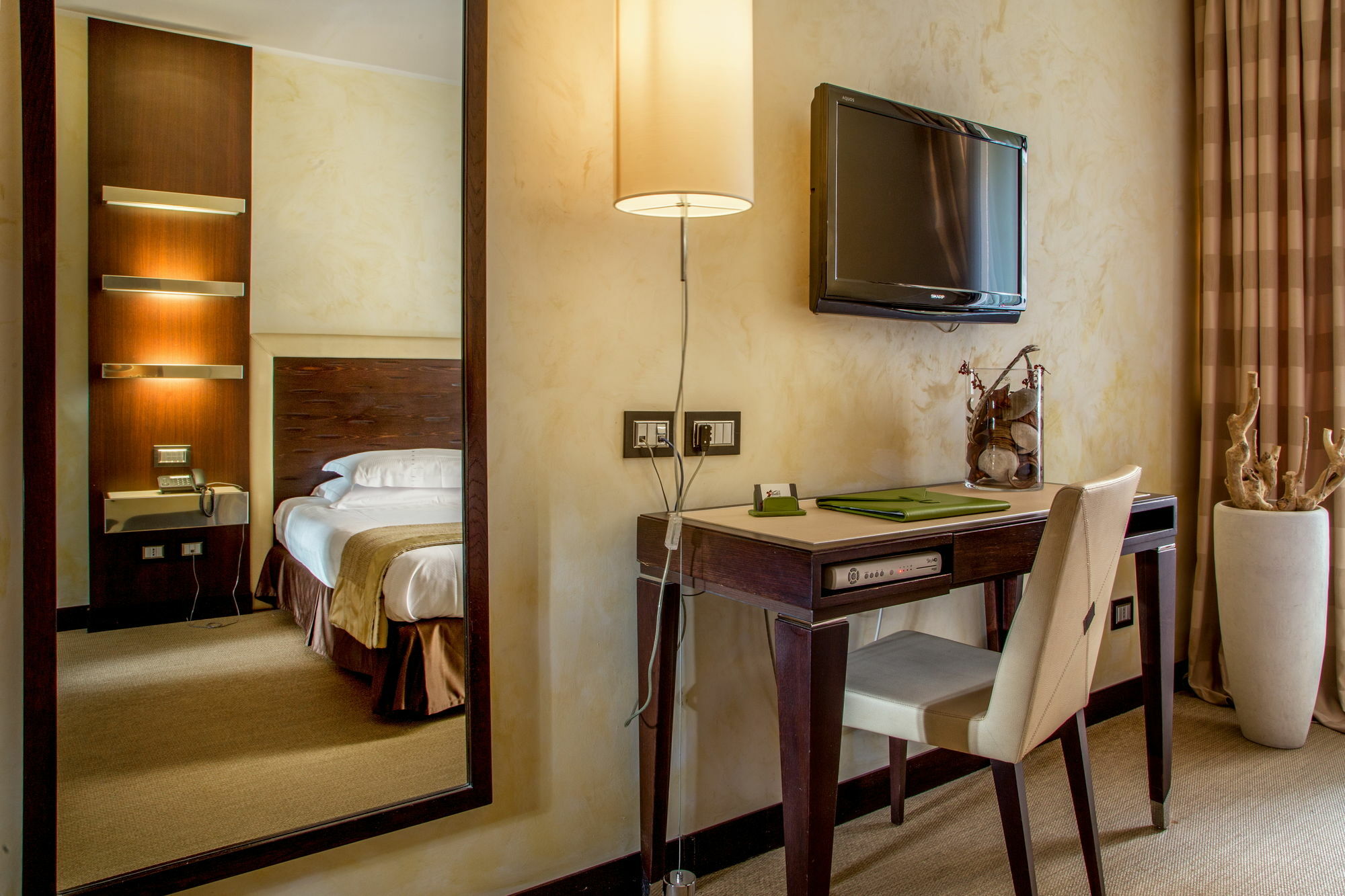 Les Fleurs Luxury House Affittacamere 3*