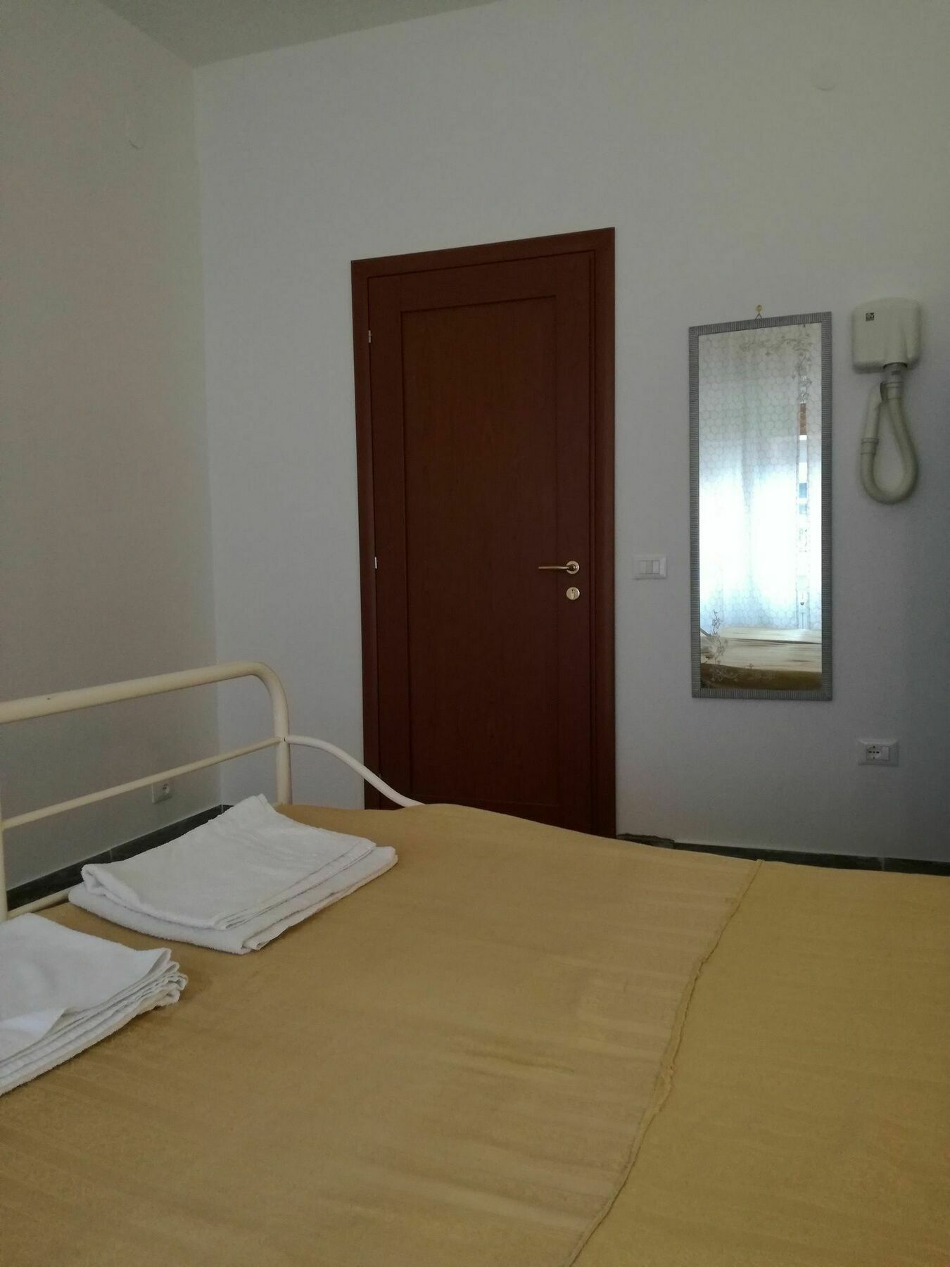 Testa Gioacchino 3* Roma