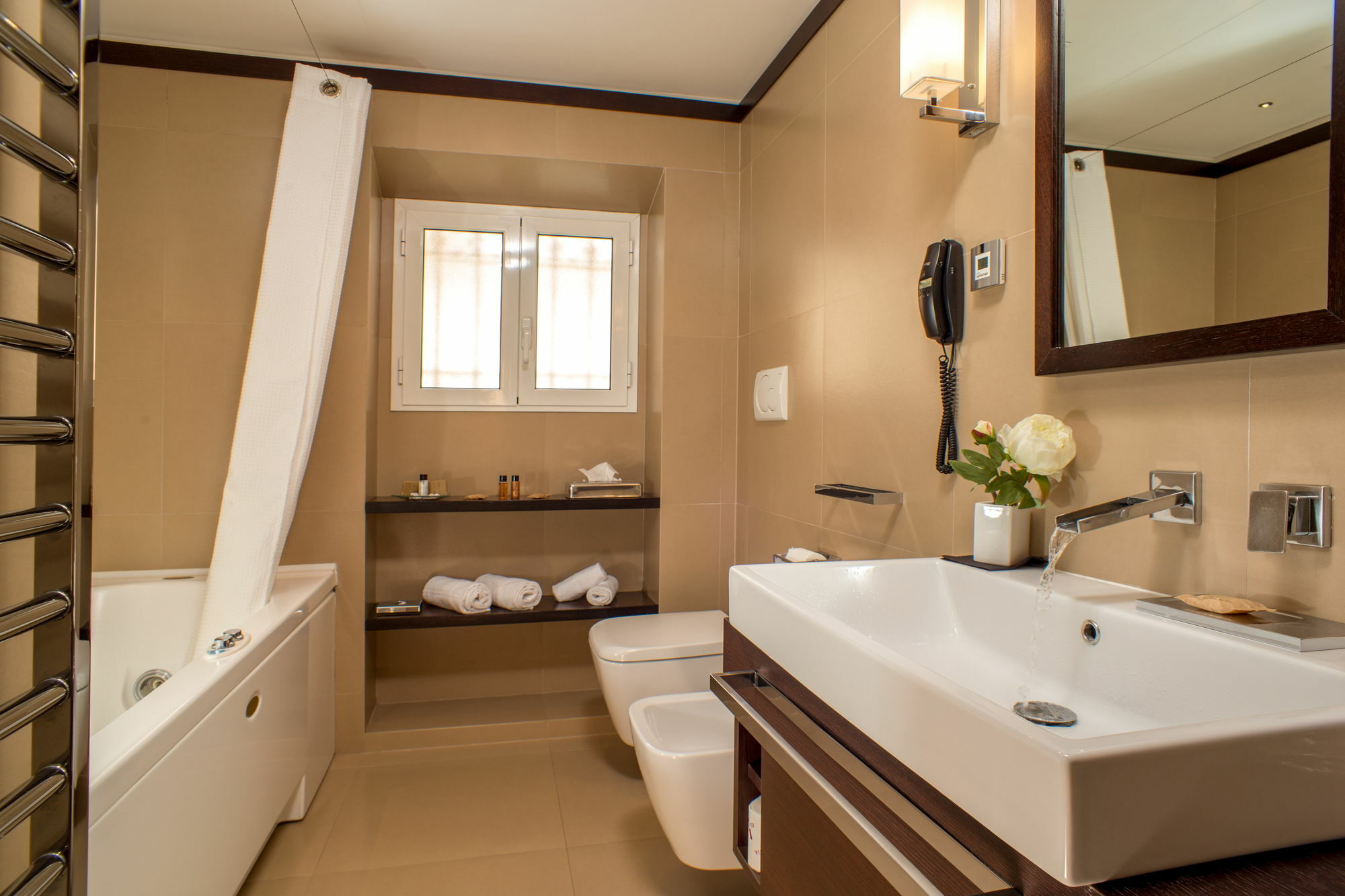 Affittacamere Les Fleurs Luxury House 3*