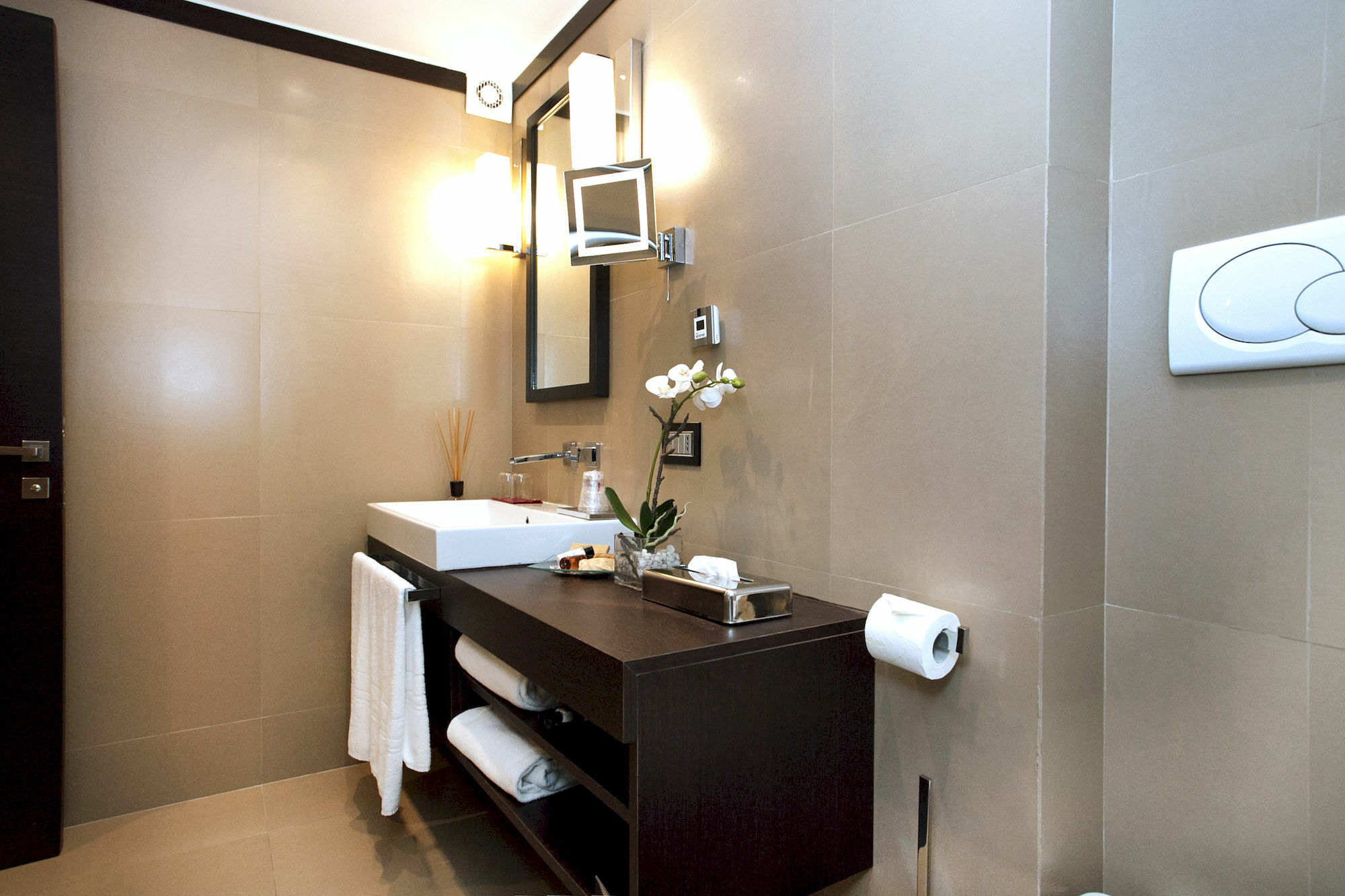 Les Fleurs Luxury House 3*