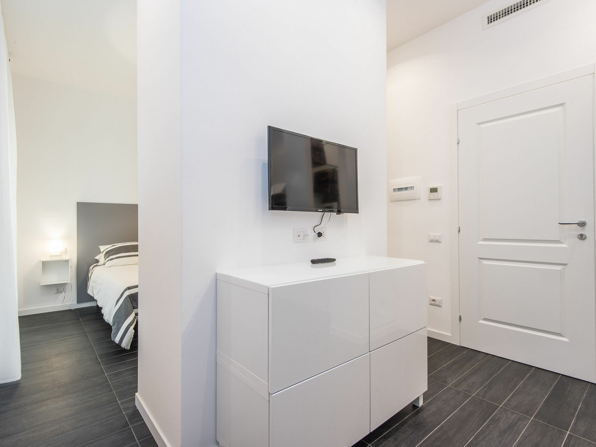 Vatican By Hili Apartment
