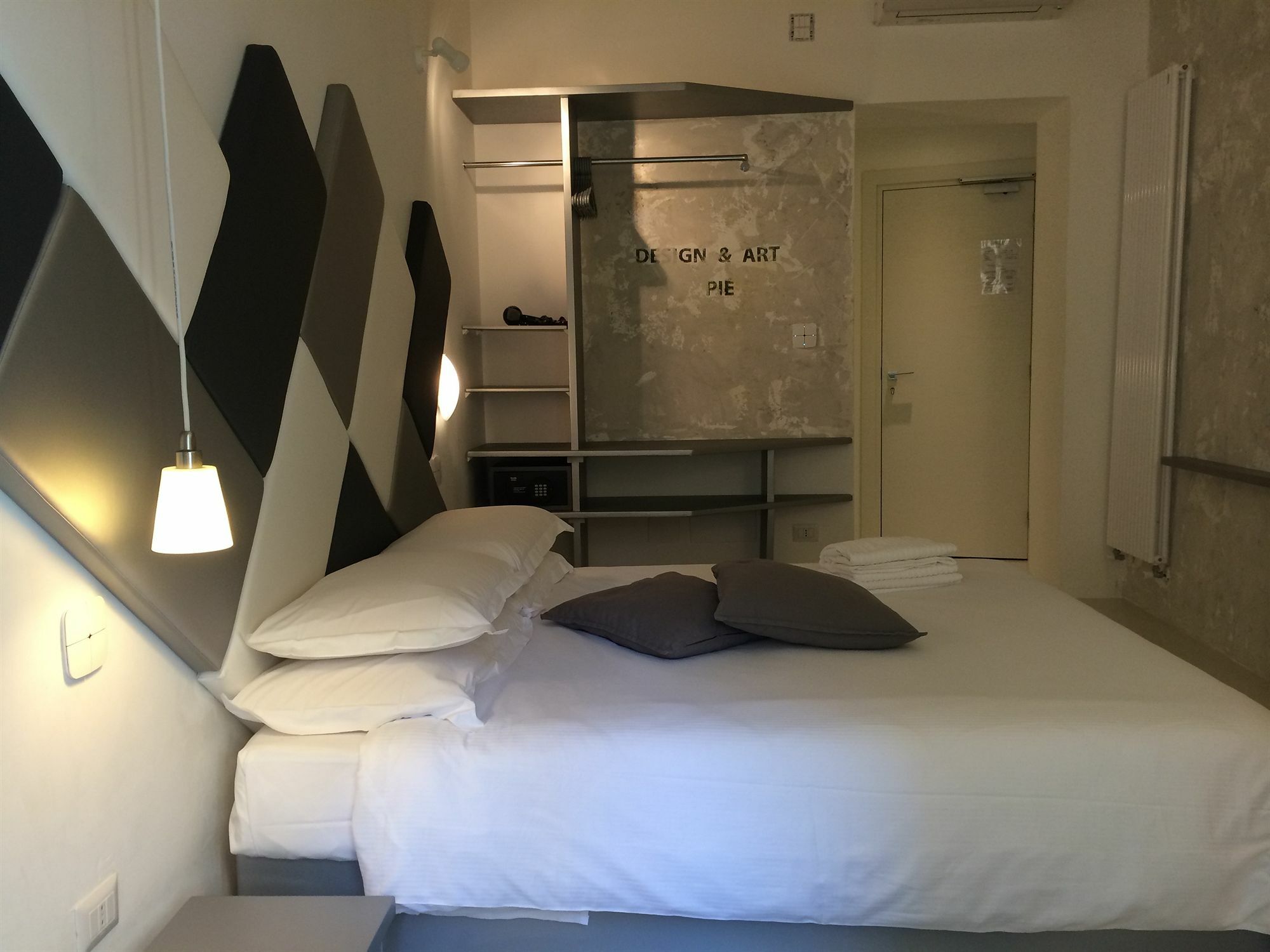Design&art Pie' 3* Roma