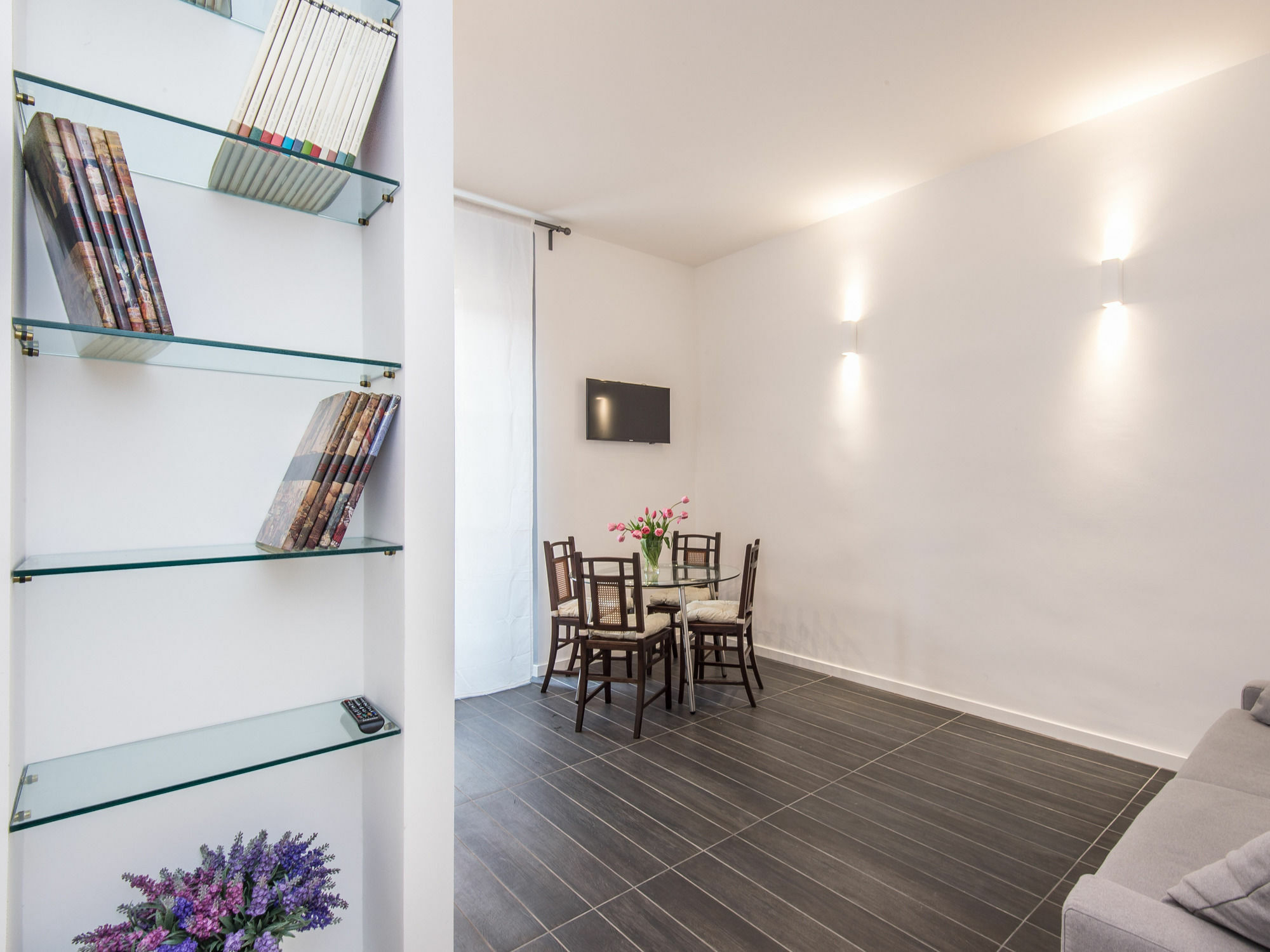Apartment Vatican By Hili *