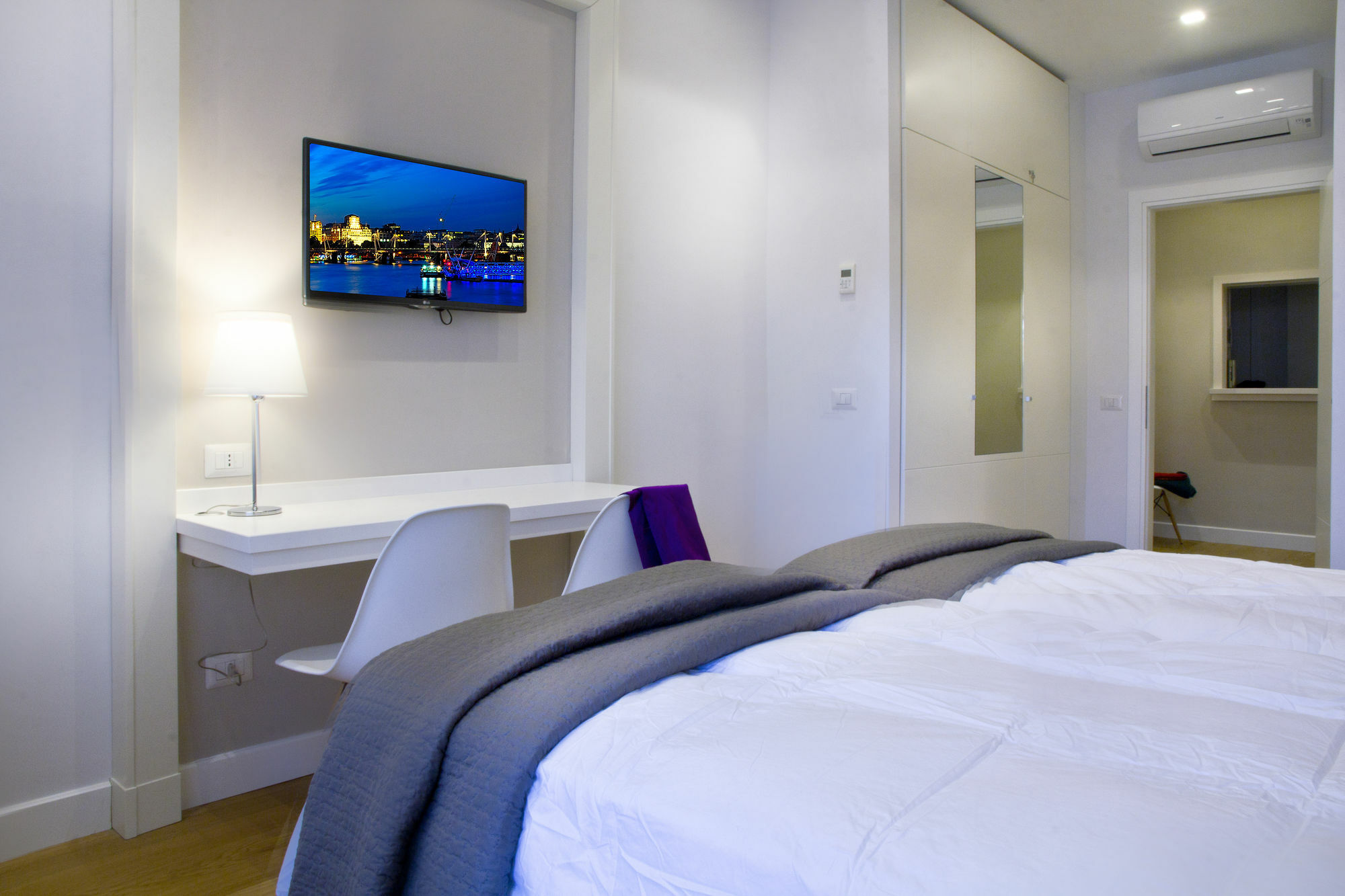 Gjestgiverier Domus Giulio Cesare 2*