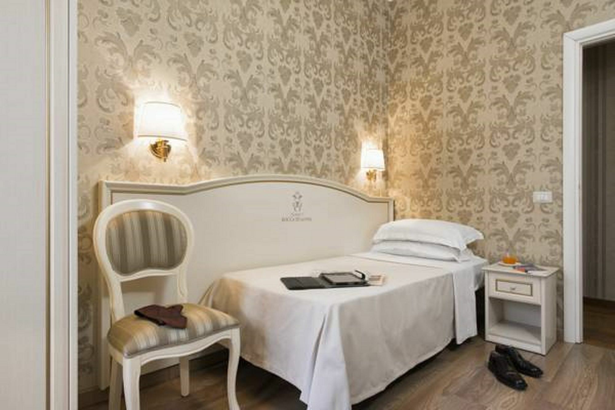 Domus Bocca Di Leone 3*
