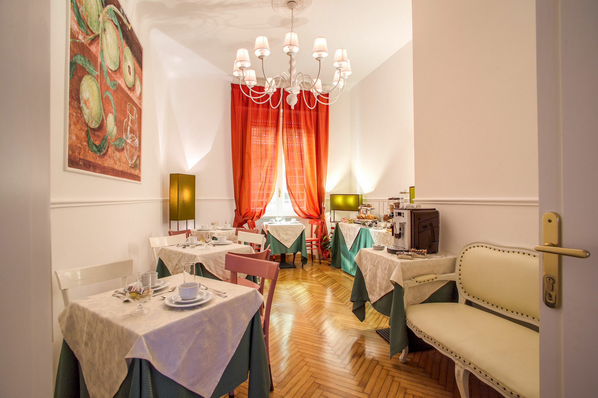In Stanza Roma