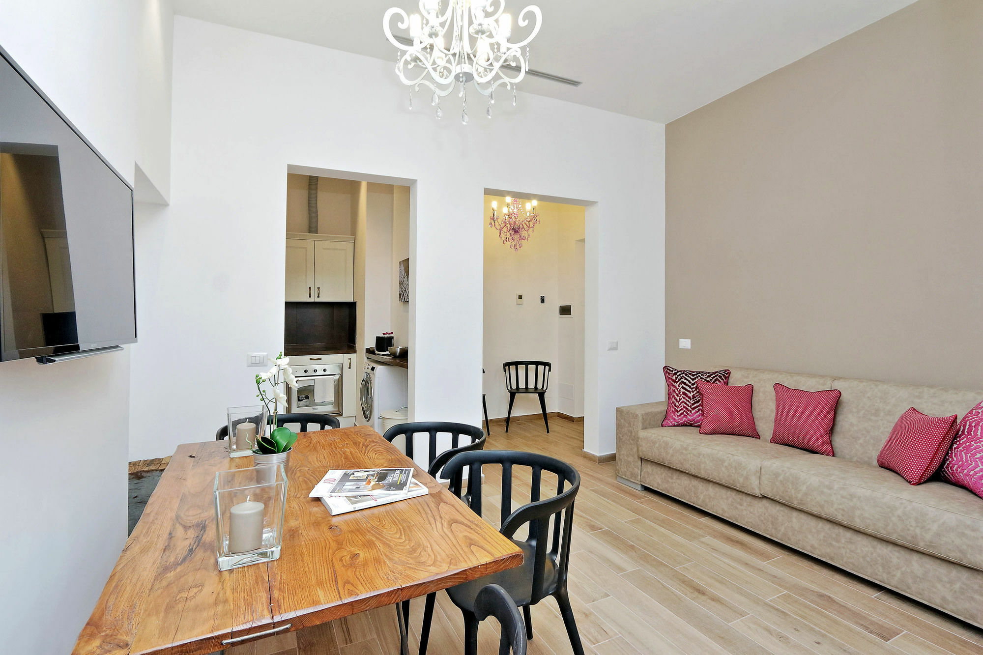 Monti - My Extra Apartment Rom