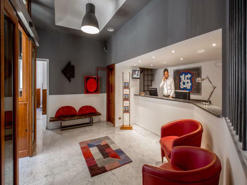 Crossroad Hotell 3*