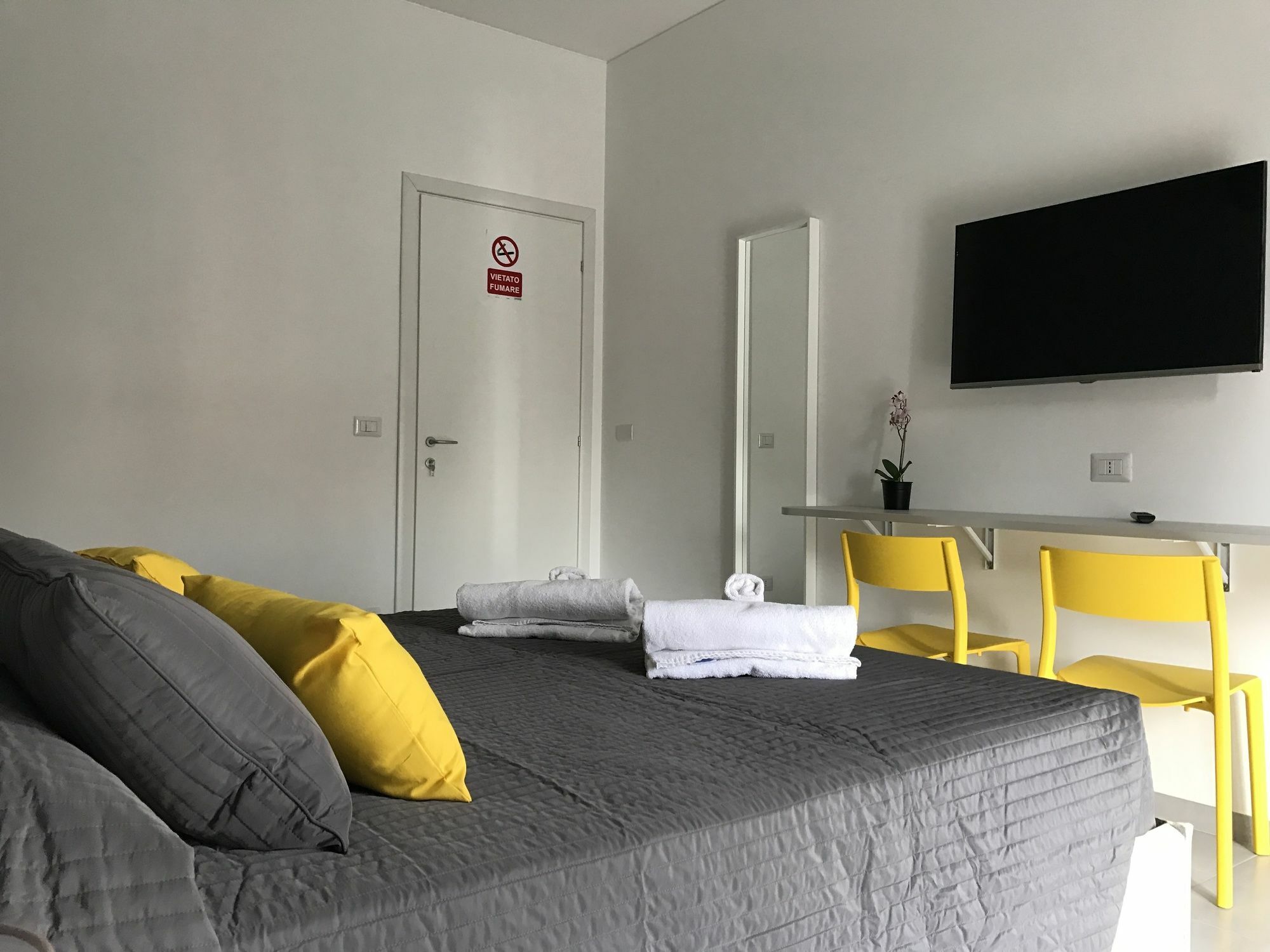 Dunant House 3*
