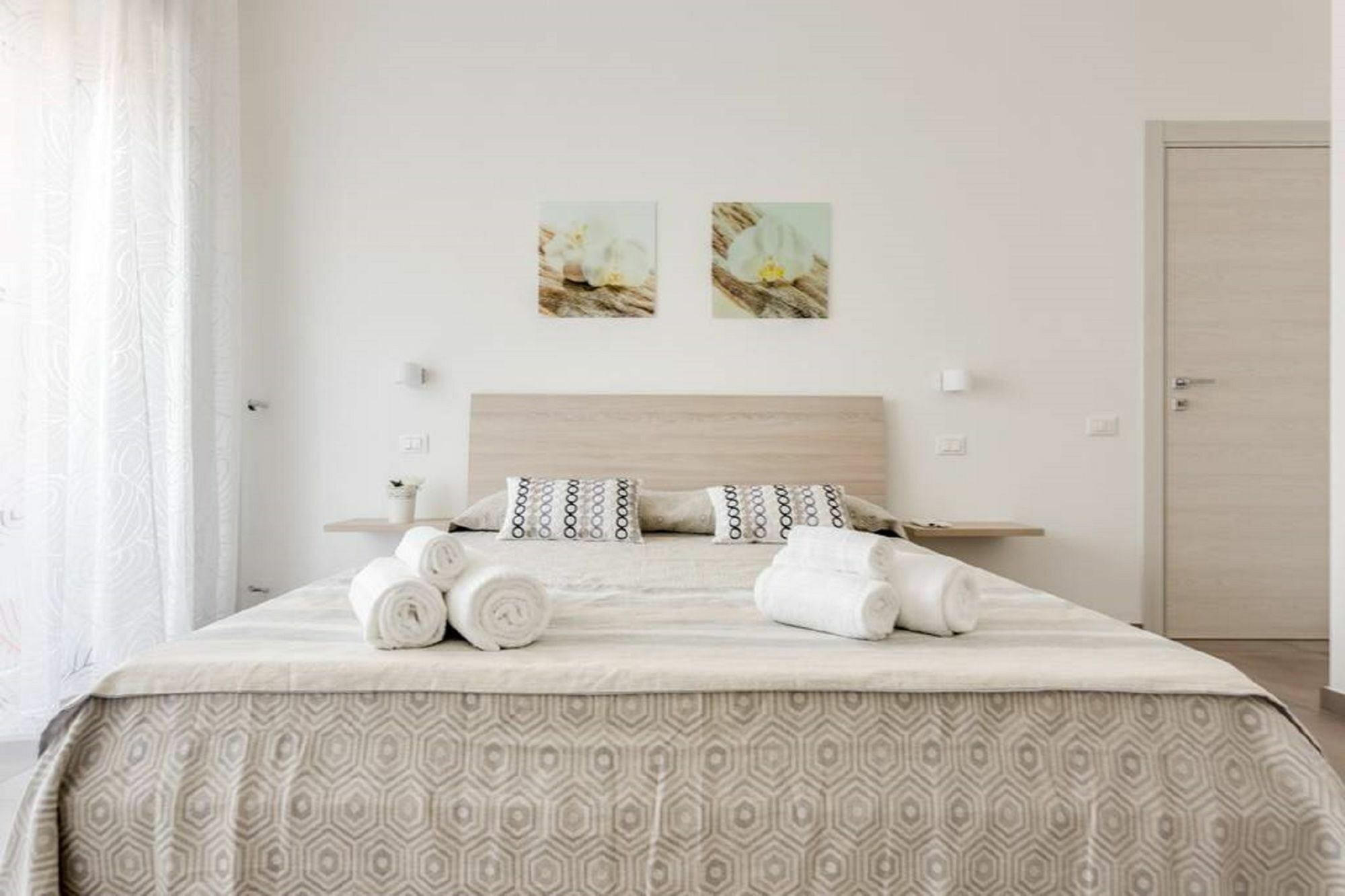Franca's Apartment *