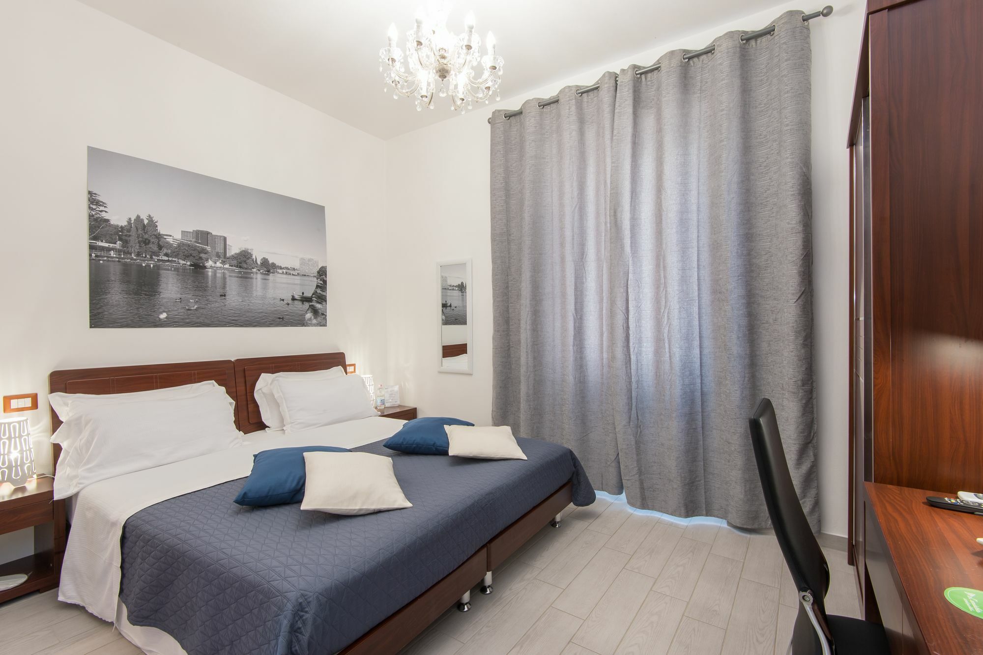 Gjestgiverier Eroom42 3*