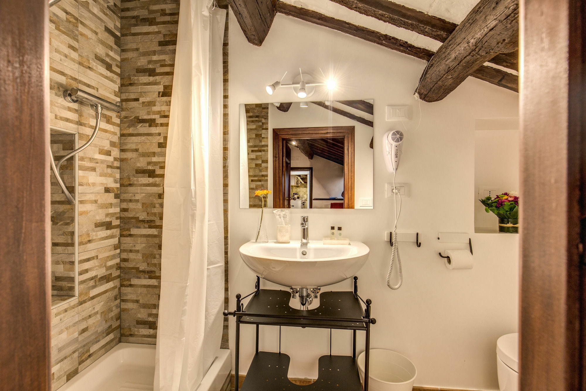 Piccolo Trevi Gjestgiverier 3*