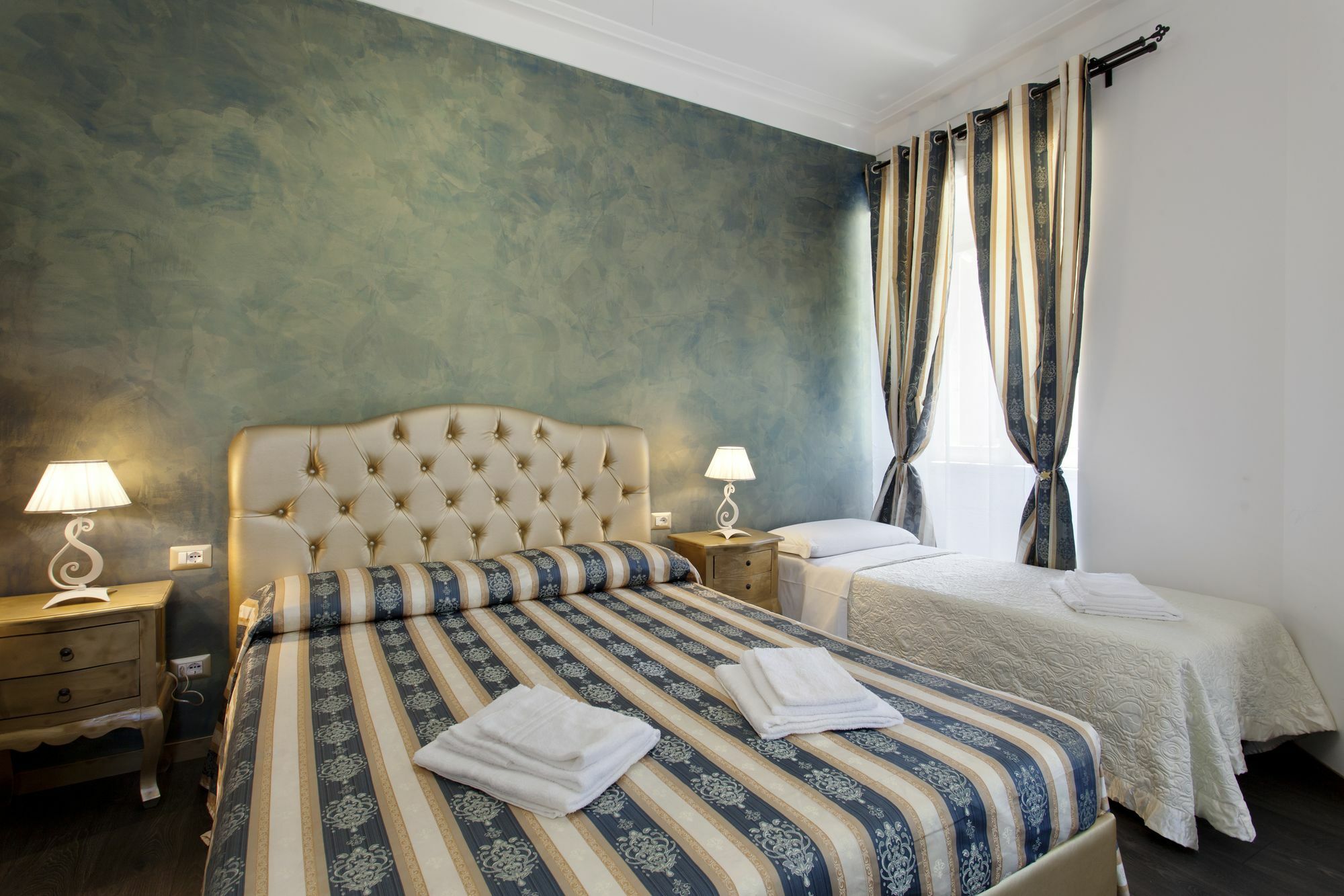 Affittacamere Secret Rhome 2*