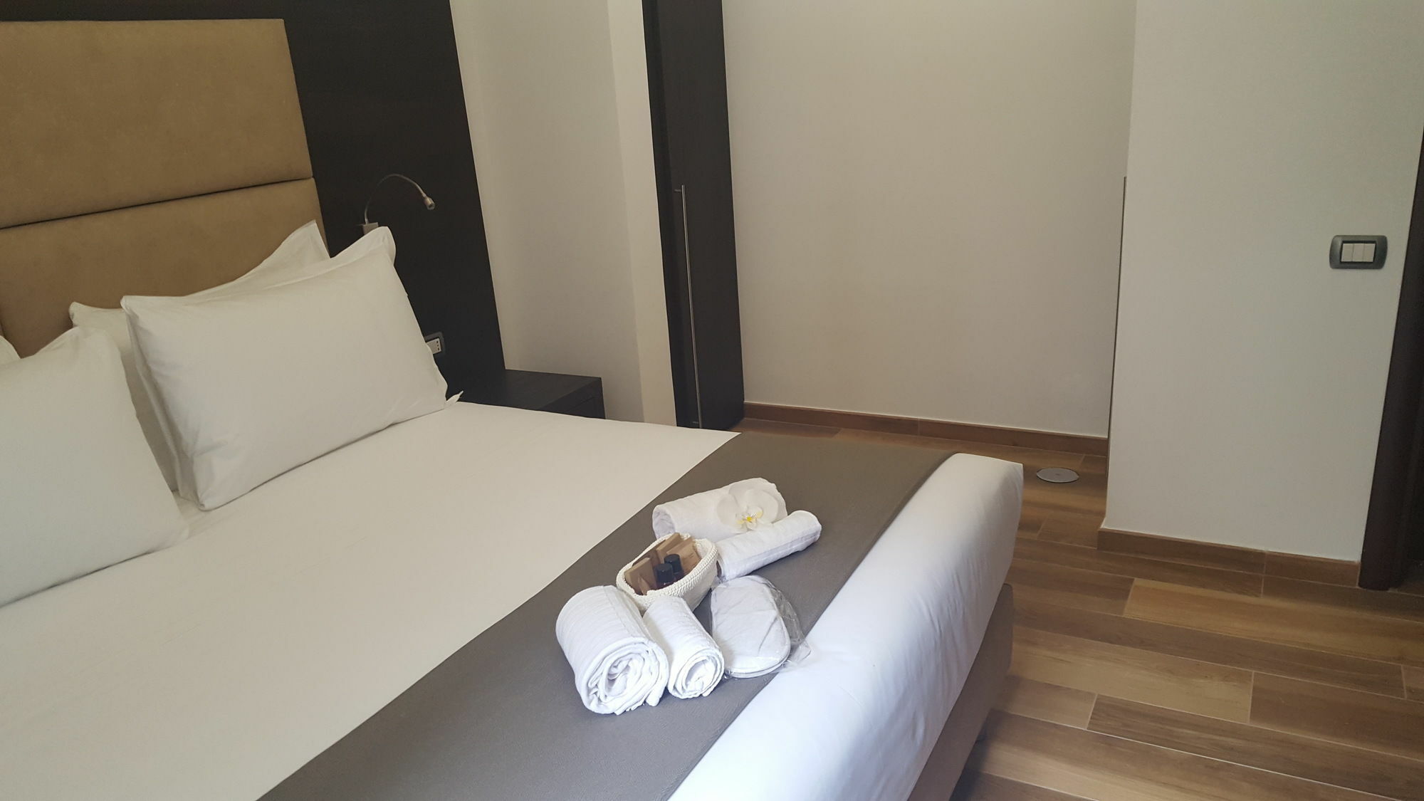 Una Finestra Su Monti Roma