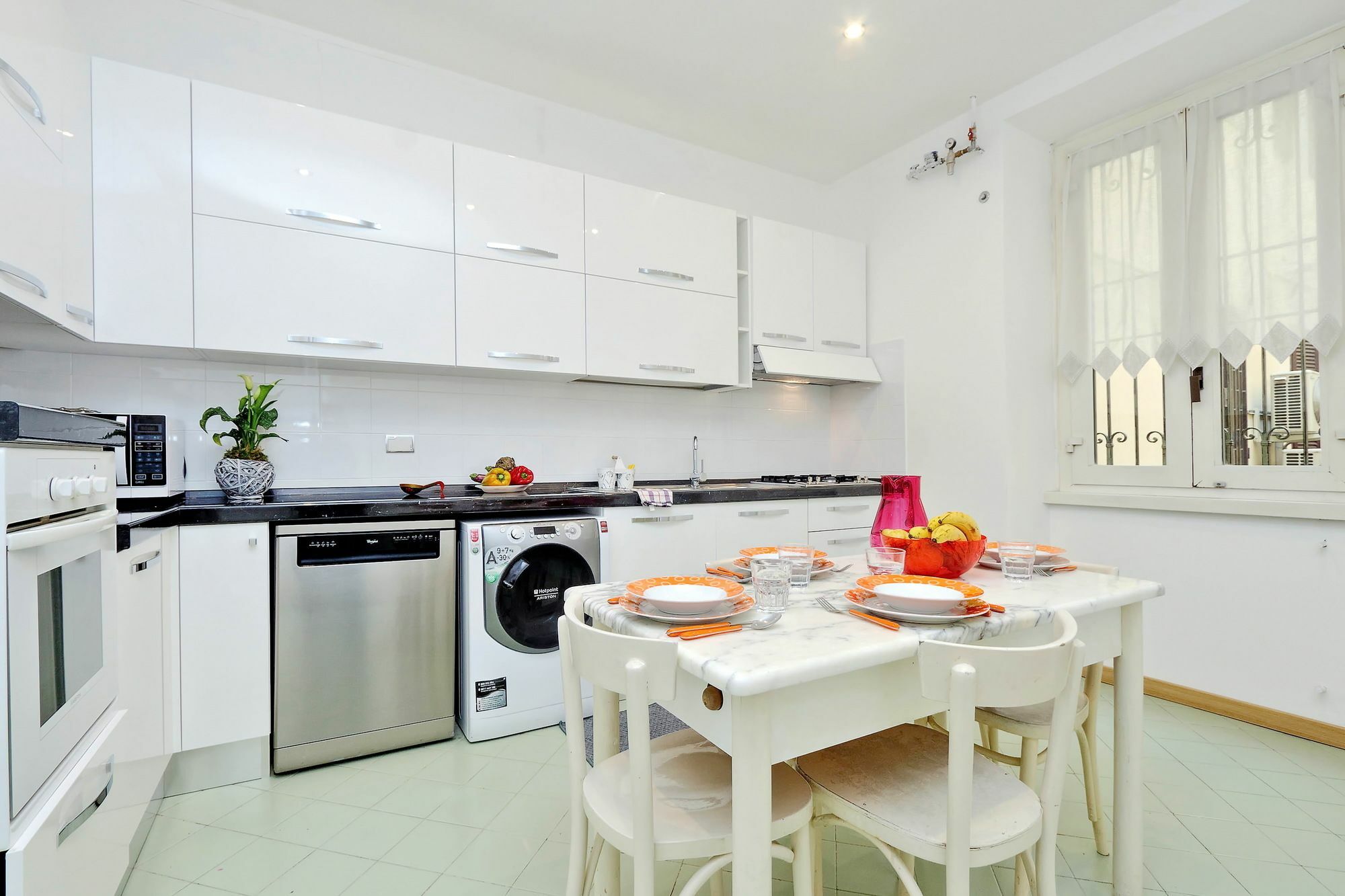 Treasurerome Spanish Steps 4br