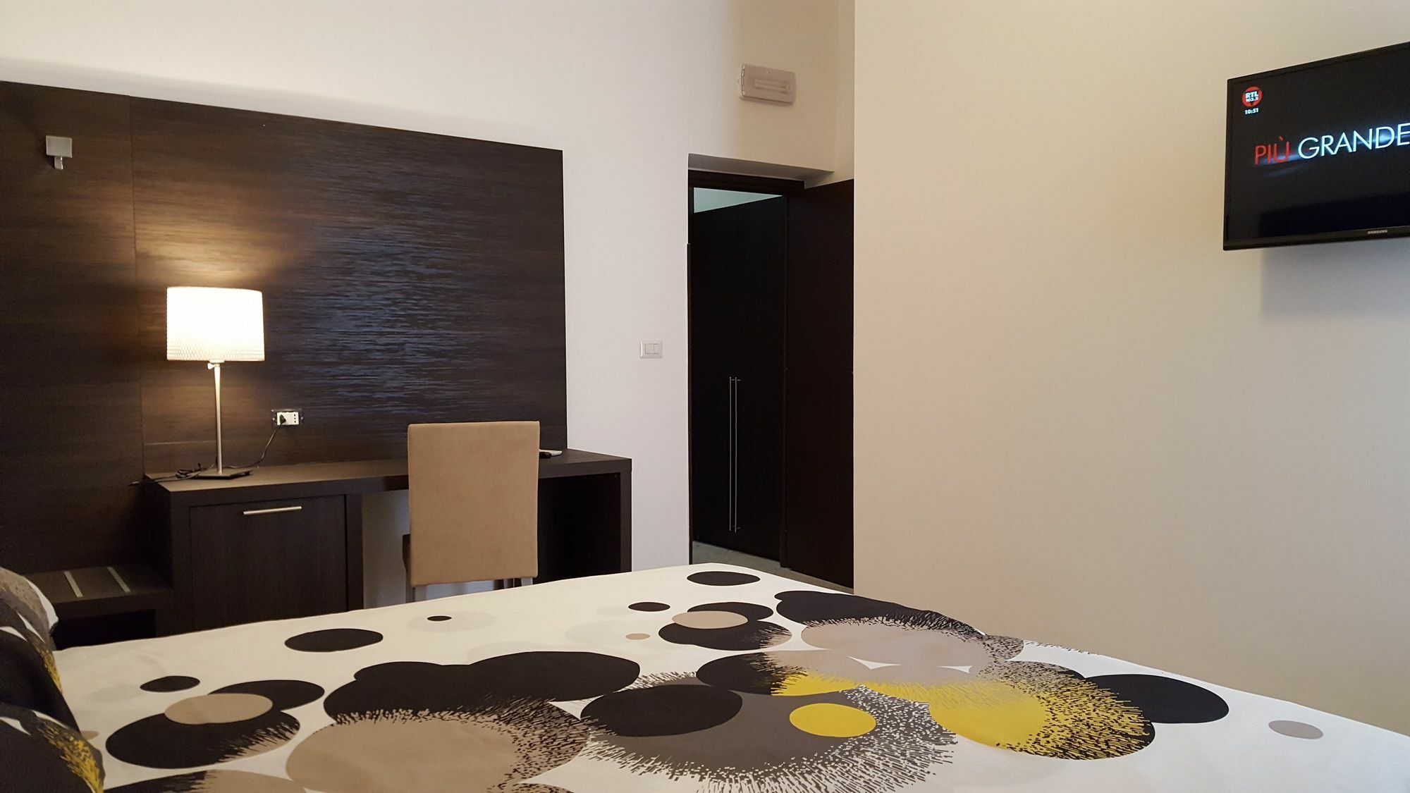 Una Finestra Su Monti Casa de hóspedes Roma