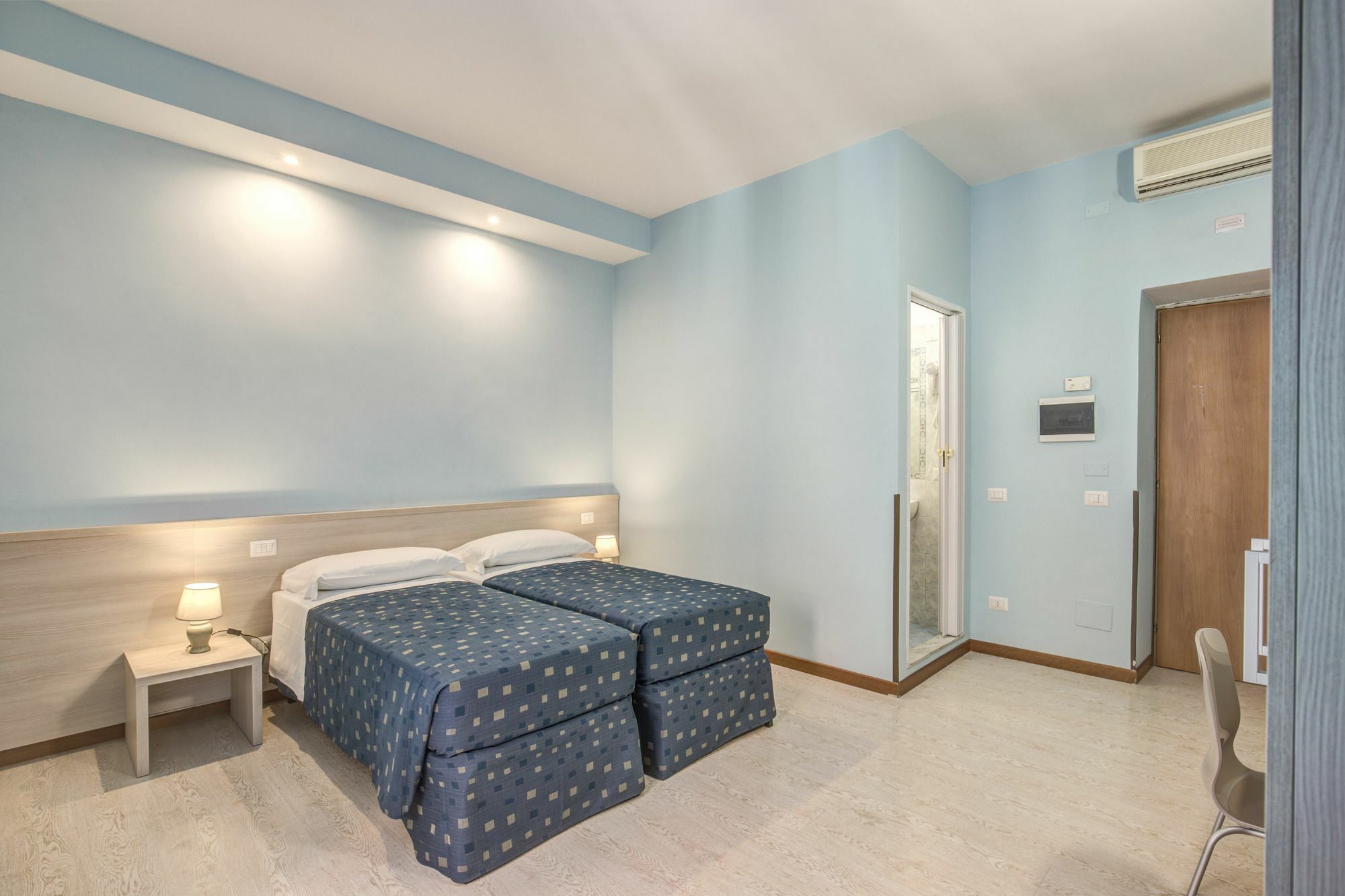 Hotel Nuova Monaco *